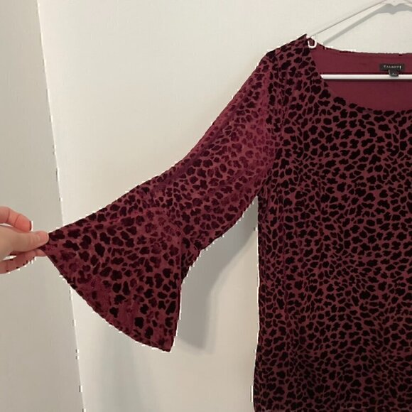 TALBOTS Burnout Flounce Sleeve Top Burgundy Maroon Cheetah Leopard 3/4 Sleeve L - Picture 7 of 12